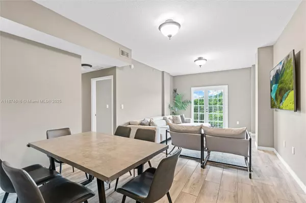 Miami, FL 33134,5271 SW 8th St #315