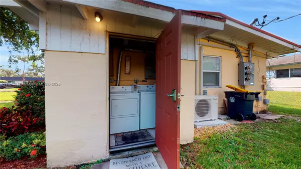 Dania Beach, FL 33004,227 SE 1st St #6