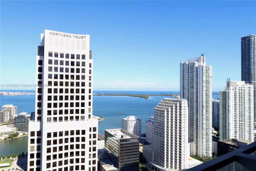 68 SE 6th St #3607, Miami, FL 33131