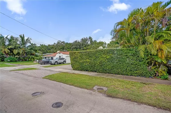 Miami, FL 33138,755 NE 88th St