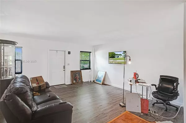 Miami Gardens, FL 33169,301 NW 190th Street