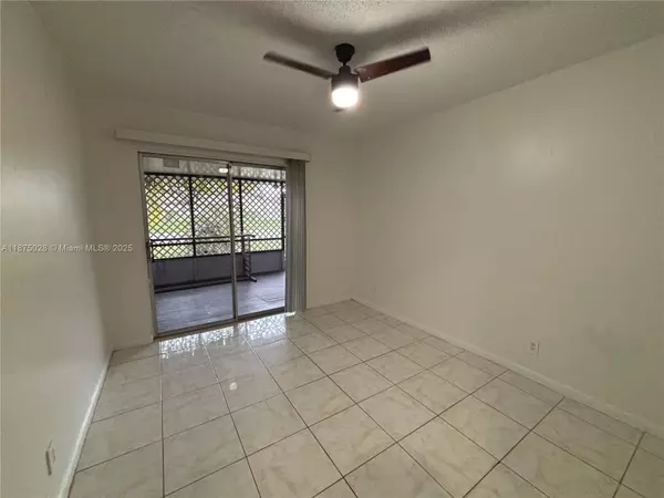 Pompano Beach, FL 33064,3203 NW 5th Ter #3