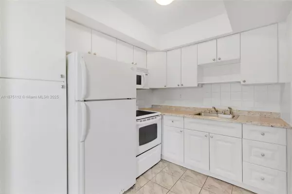 Oakland Park, FL 33334,351 NE 57th Ct