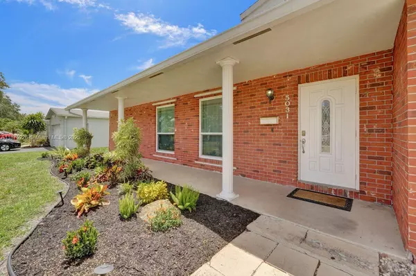 Cooper City, FL 33328,5031 SW 88th Ter