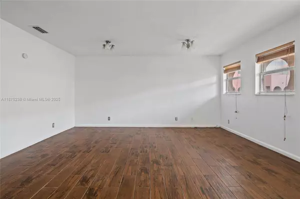 Opa-locka, FL 33054,2756 NW 131st St #2756