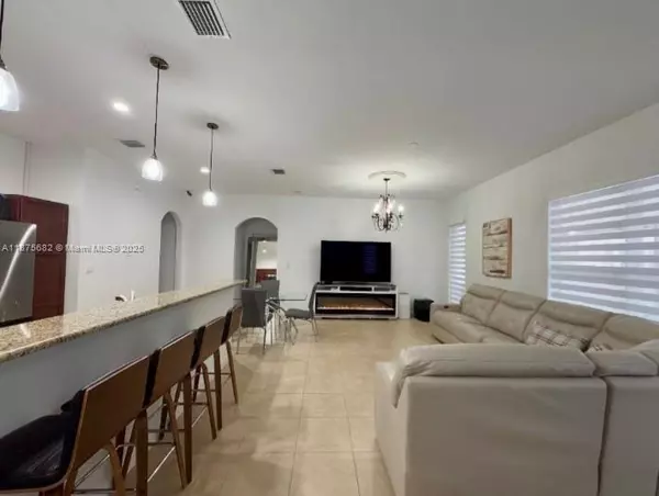 Miami, FL 33196,17181 SW 91st St