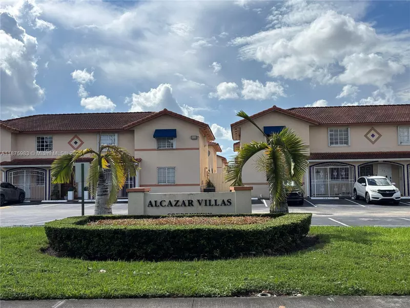 2238 W 74th St #201-26, Hialeah, FL 33016
