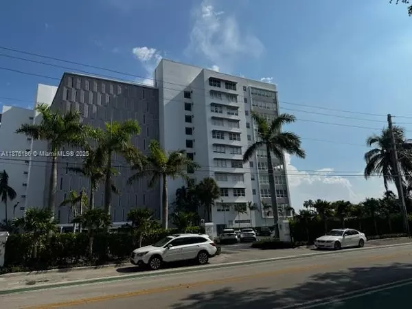 Bay Harbor Islands, FL 33154,9100 W Bay Harbor Dr #7A