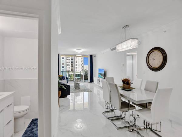 Hollywood, FL 33019,2501 S Ocean Dr #639 (available now)