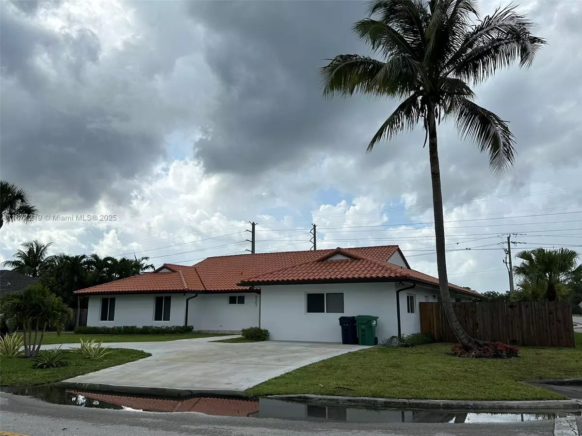 Miami, FL 33176,9203 SW 136th Ter