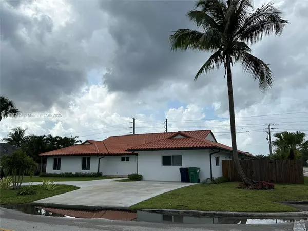 9203 SW 136th Ter, Miami, FL 33176