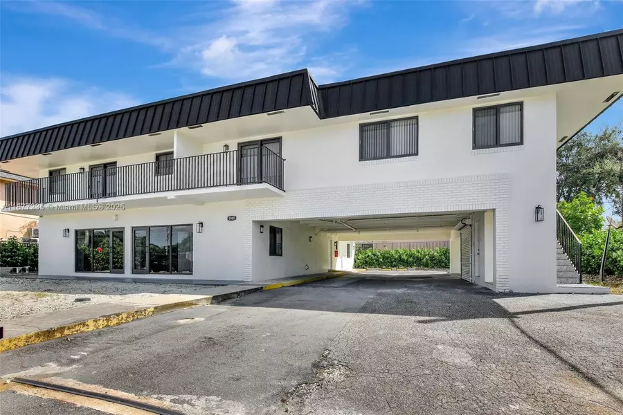 5980 SW 40th Ave #A, Dania Beach, FL 33312