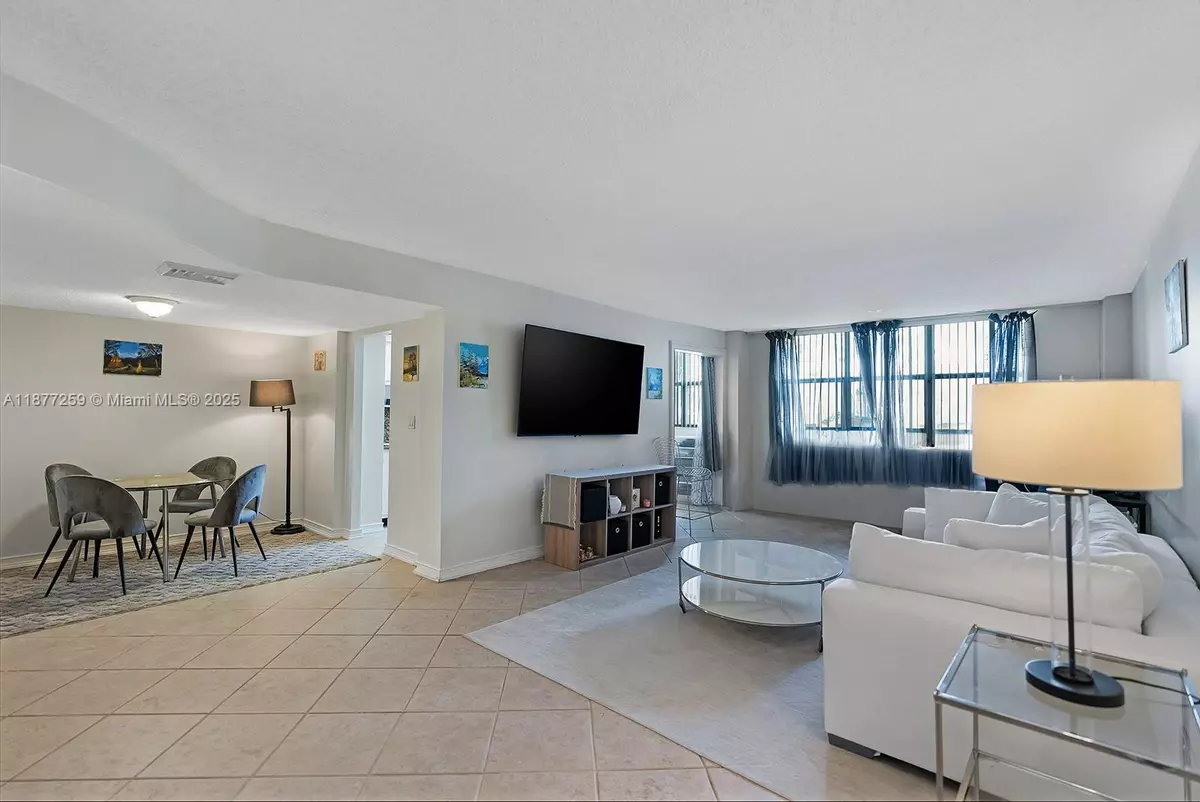 Hallandale Beach, FL 33009,100 Golden Isles Dr #101
