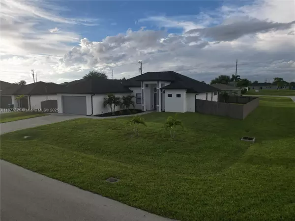 Cape Coral, FL 33993,21 NW 7th ST