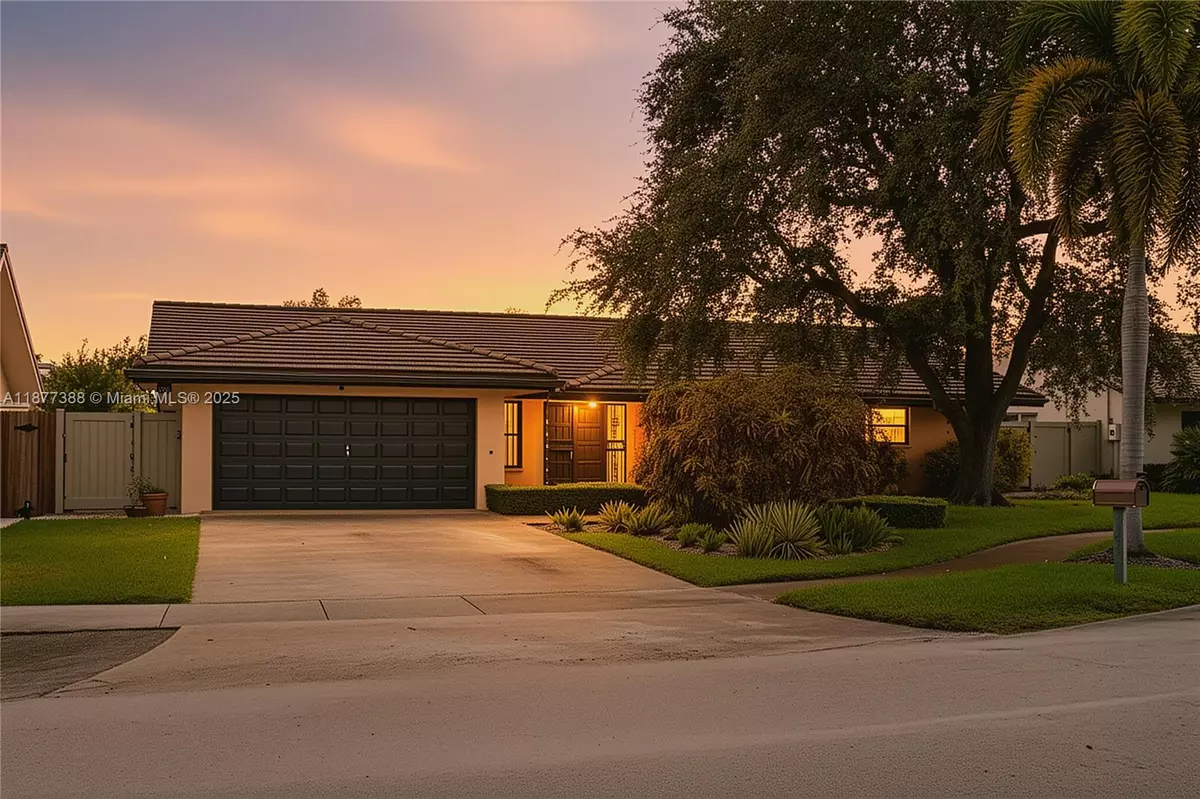 Miami, FL 33173,8151 SW 90th Ave
