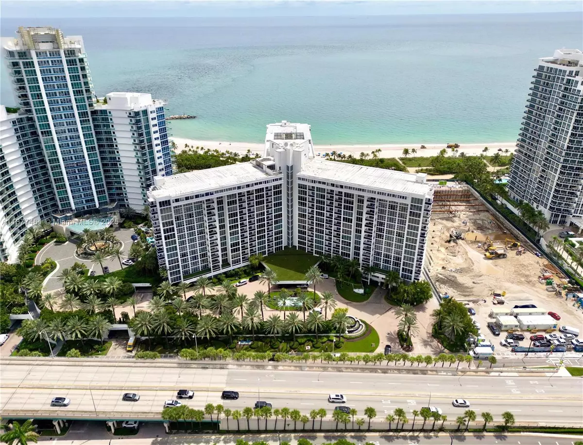 Bal Harbour, FL 33154,10275 Collins Ave #323