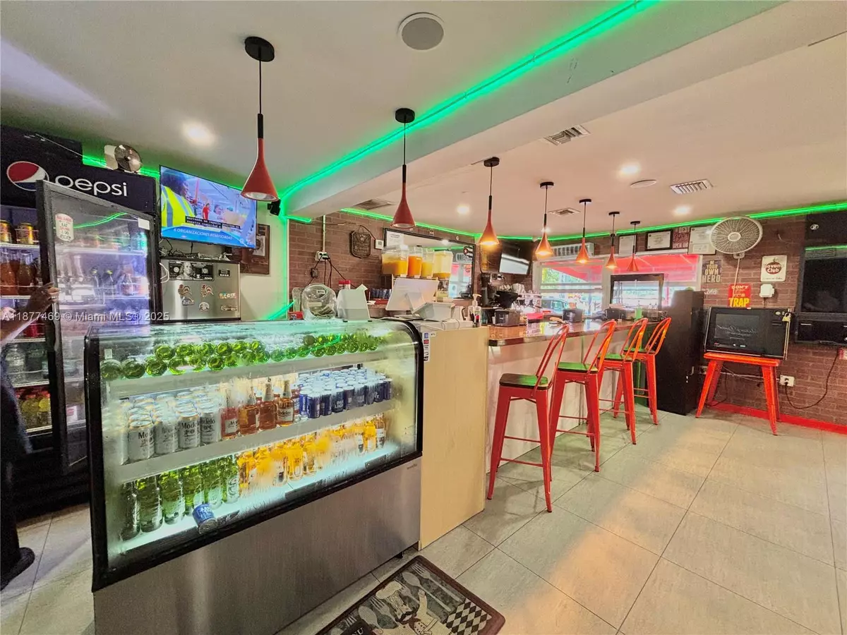 Miami, FL 33155,Cafeteria / Bar For Sale by the Palmetto