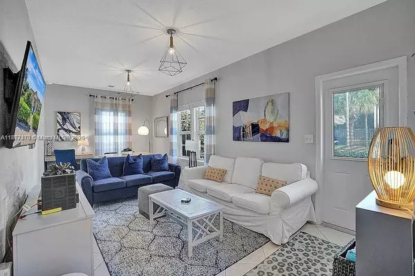 Surfside, FL 33154,8900 Harding Ave