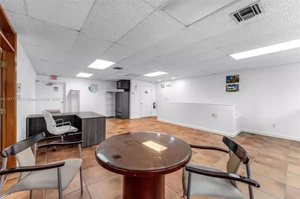 Miami, FL 33186,12347 SW 132nd Ct