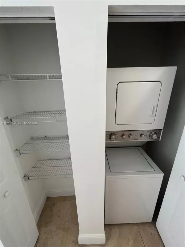 Hialeah, FL 33014,211 W 79th Pl #302