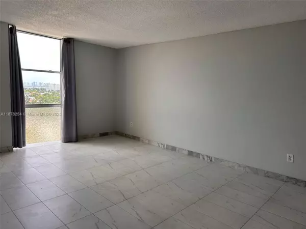 North Miami, FL 33181,2350 NE 135th St #1406