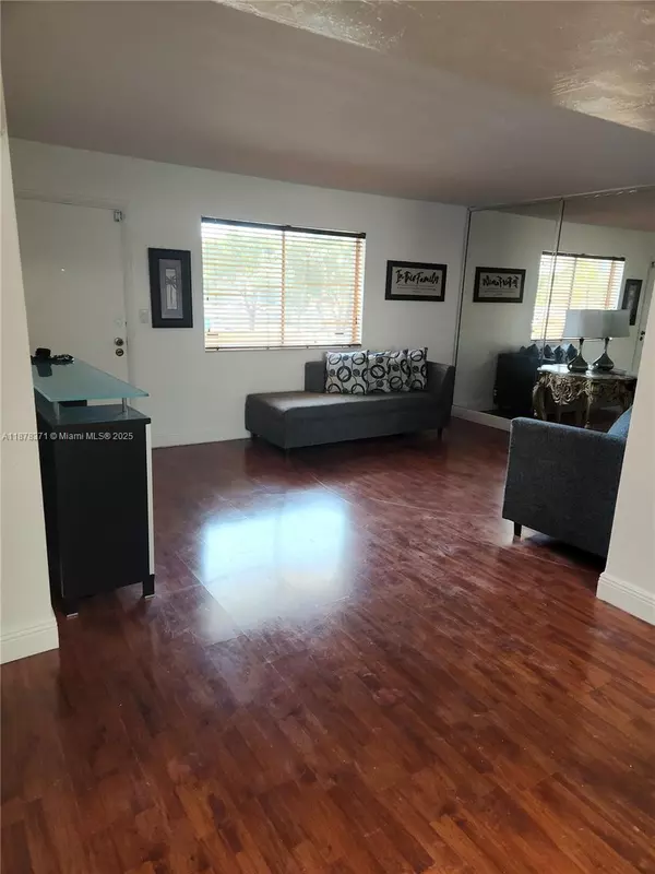 Miami, FL 33173,8401 SW 107th Ave #249E