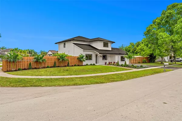 Sunrise, FL 33323,4770 NW 115th Way