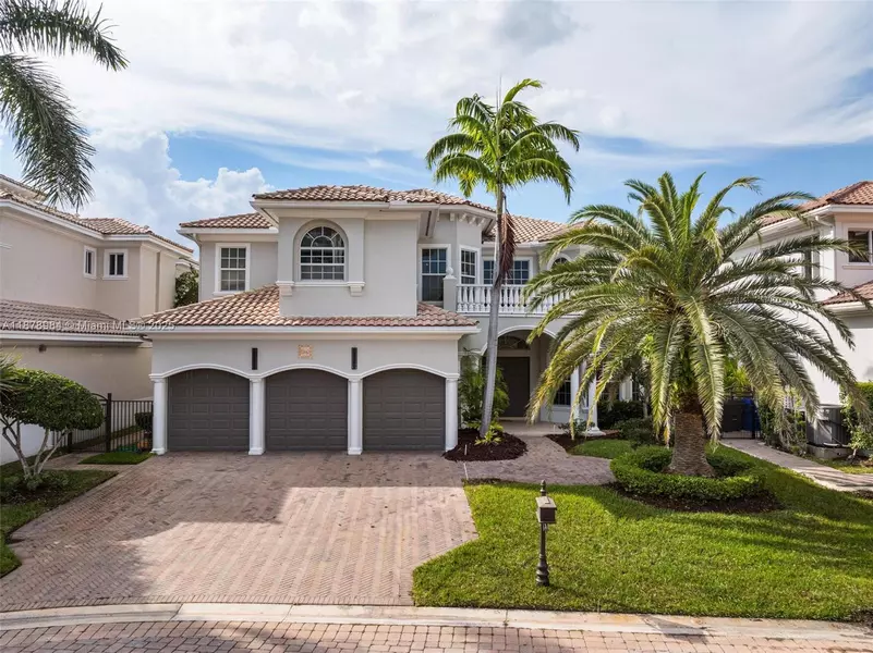 1260 Hatteras Ln, Hollywood, FL 33019