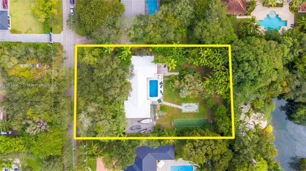 6630 SW 102nd St, Pinecrest, FL 33156