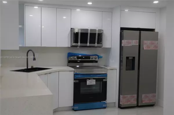 Hollywood, FL 33020,1212 N 22nd Ave #1