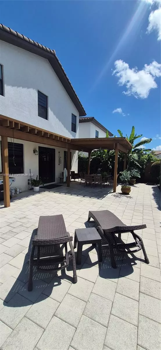 Doral, FL 33178,8760 NW 102nd Ct