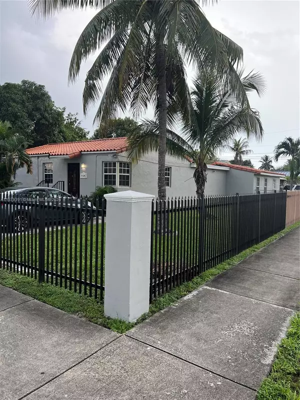 904 E 24th St, Hialeah, FL 33013