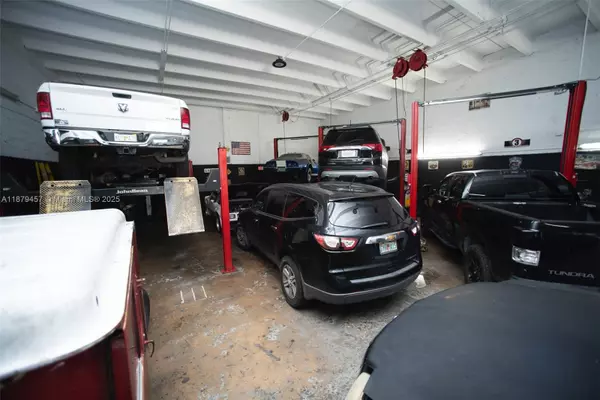 Miami, FL 33186,12436 SW 128th St #3 & 4