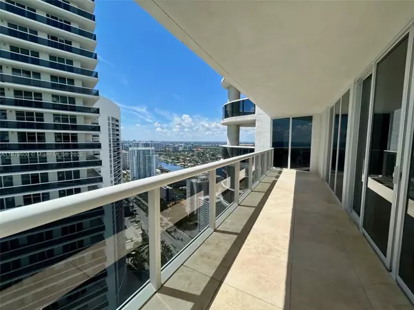 Hallandale Beach, FL 33009,1800 S Ocean Dr #4005
