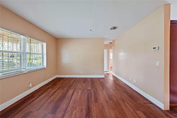 Miami, FL 33168,14350 N Miami Ave