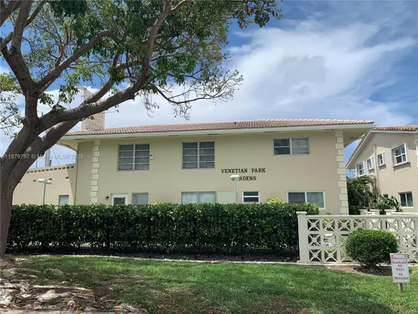 Lighthouse Point, FL 33064,2111 NE 42nd Ct #103W