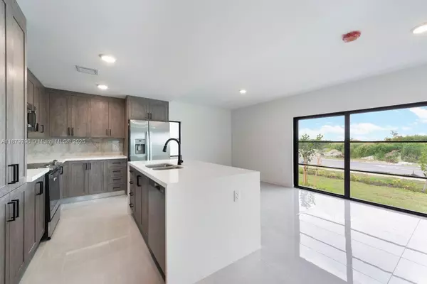 Florida City, FL 33034,Address not disclosed