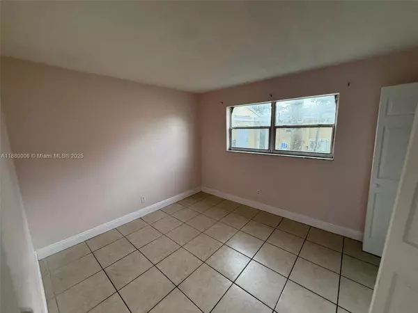 Dania Beach, FL 33312,4732 SW 33rd Ave #103