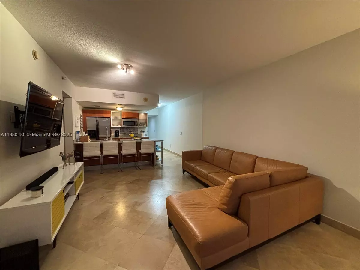 Miami, FL 33130,185 SW 7 ST #3902