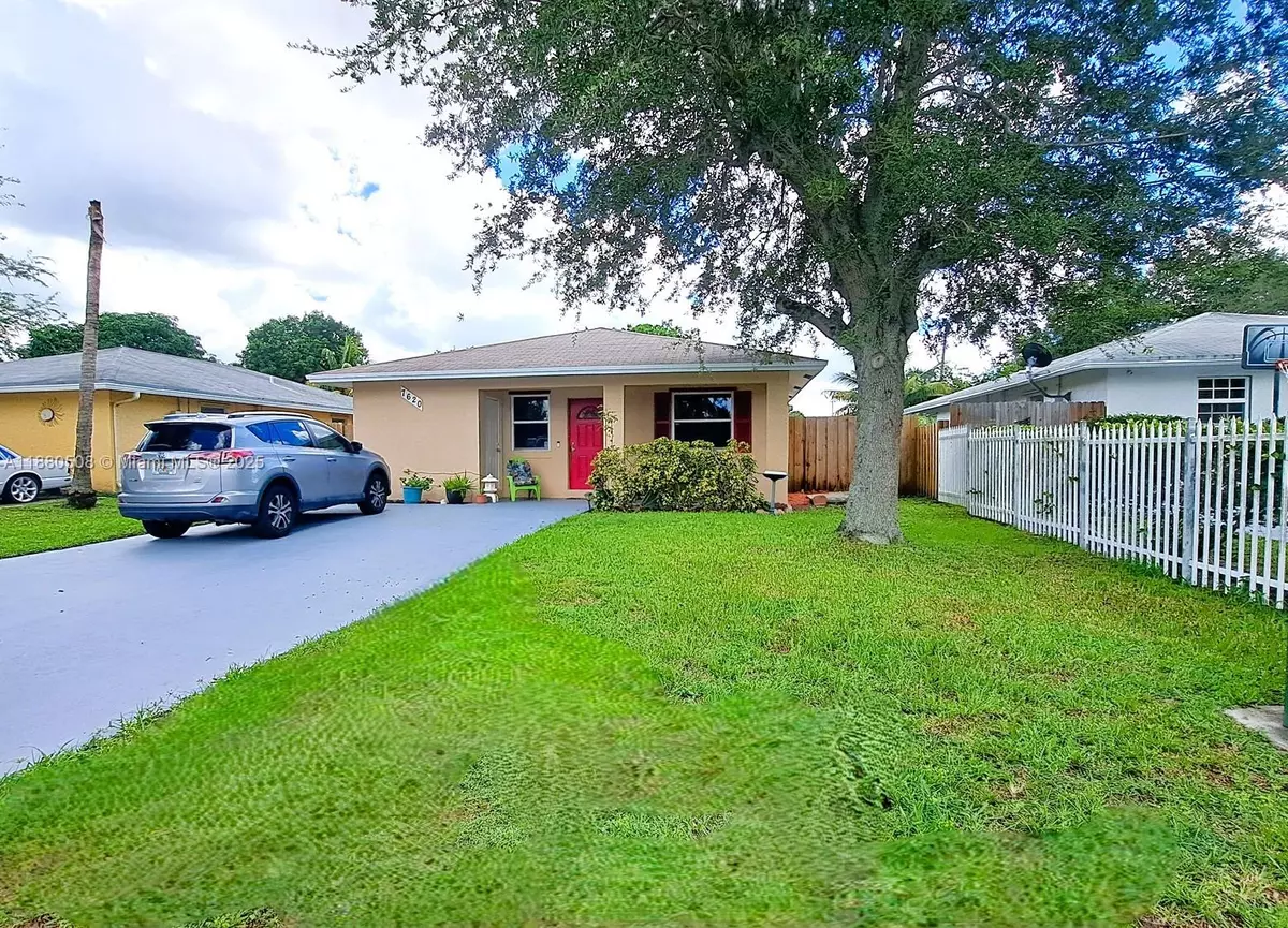 Davie, FL 33024,7620 NW 32nd Pl