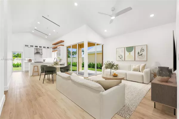 9041 Baybury Ln, West Palm Beach, FL 33411