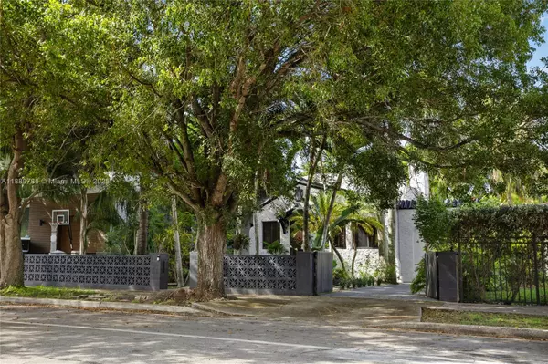 Miami, FL 33129,452 SW 21st Rd