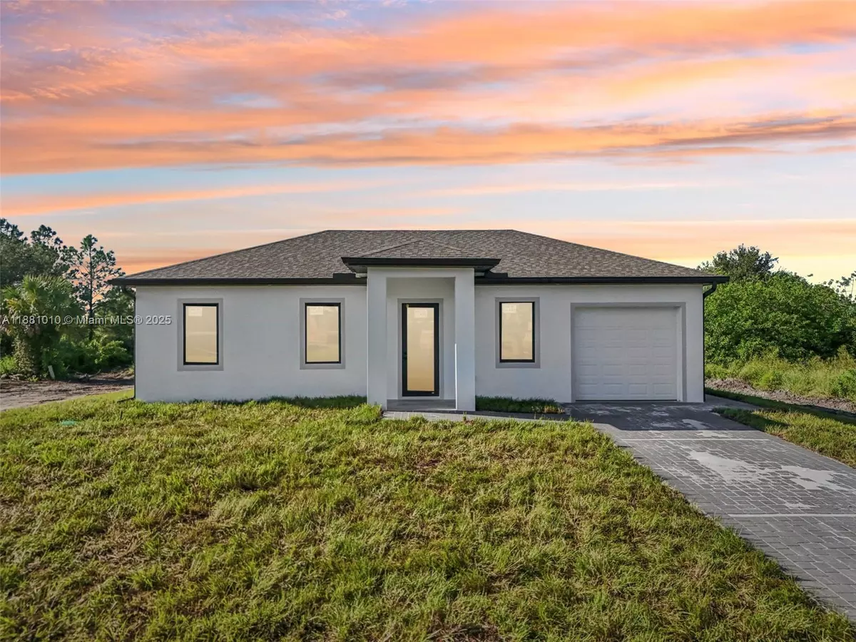 Lehigh Acres, FL 33972,4402 E 19th st