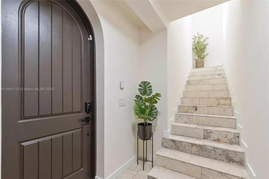 345 Madeira Ave #345, Coral Gables, FL 33134