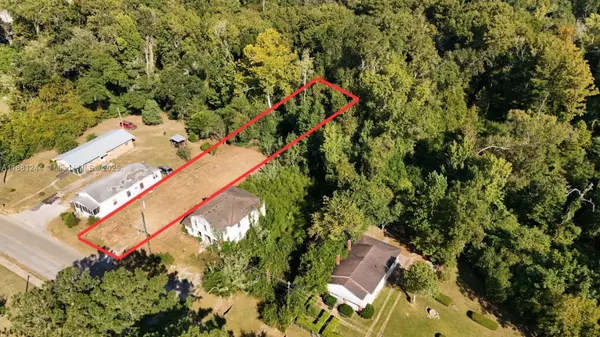 117 E M L KING JR BLVD, Other City - In The State Of Florida, FL 32324