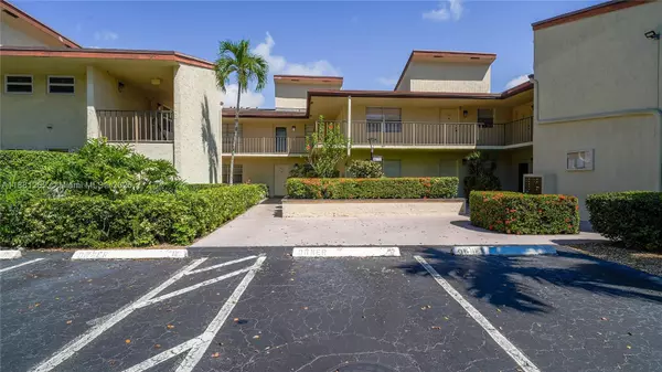 Tamarac, FL 33321,8771 Holly Ct #103