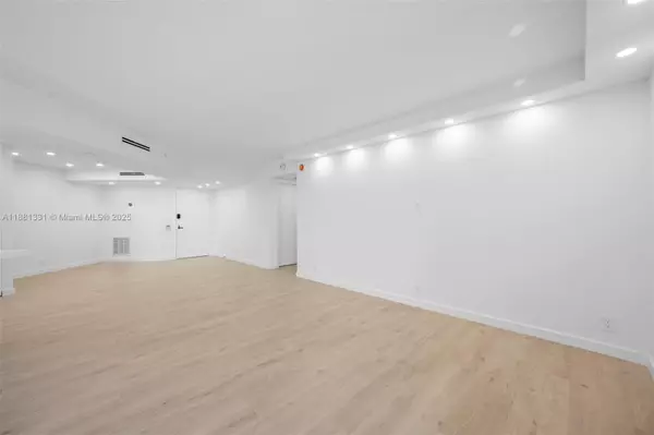 Aventura, FL 33180,Address not disclosed