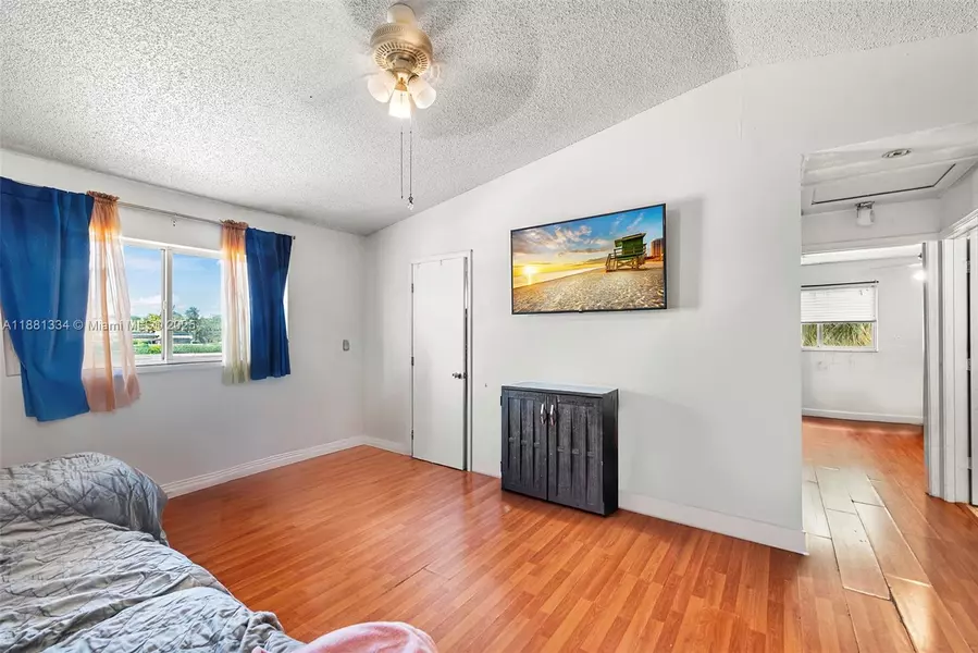 3630 N 56th Ave #323, Hollywood, FL 33021
