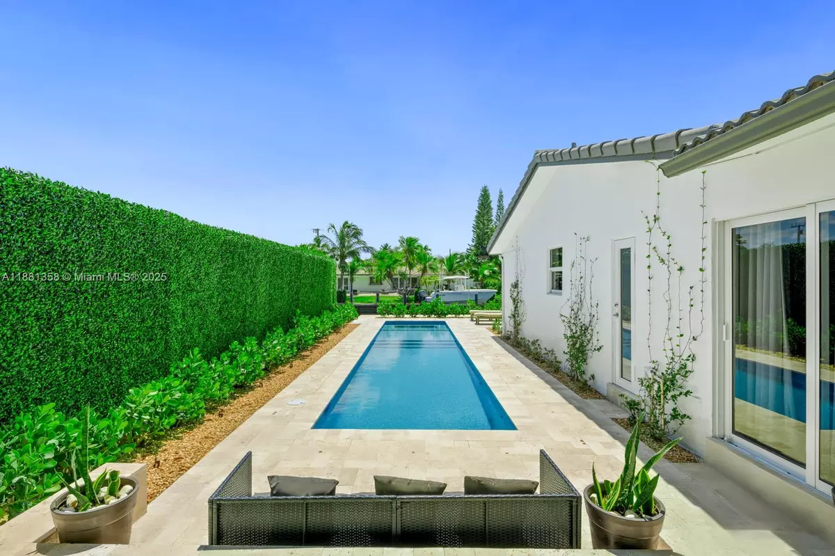 Fort Lauderdale, FL 33308,2830 NE 56th Ct