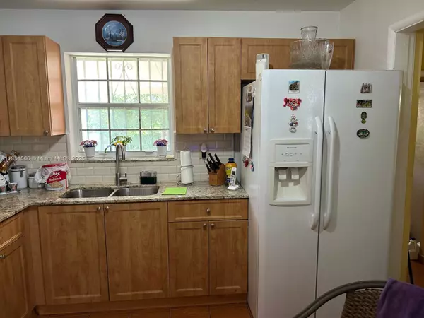 Miami Gardens, FL 33054,16350 NW 37th Ave